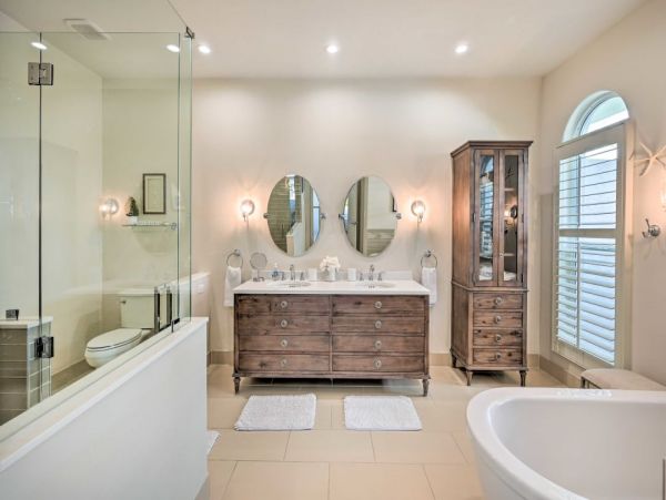 Marco Island Canal Front Home Pool Spa Dock & Walk to Beach
