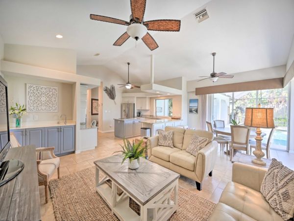 Marco Island Canal Front Home Pool Spa Dock & Walk to Beach