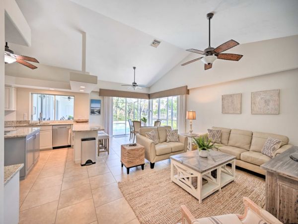 Marco Island Canal Front Home Pool Spa Dock & Walk to Beach