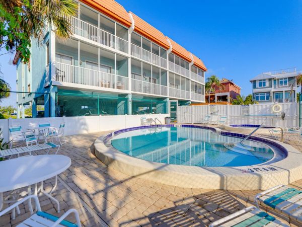 Anna Maria Island Vacation Rental - Gulf Coast Condo with Pool & Beach Access