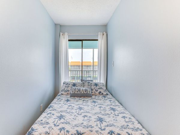 Anna Maria Island Vacation Rental - Gulf Coast Condo with Pool & Beach Access