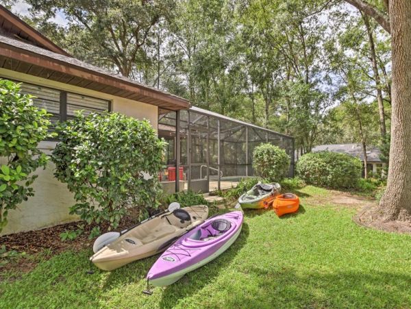 Lovely 2 Bedroom Home with Private Pool