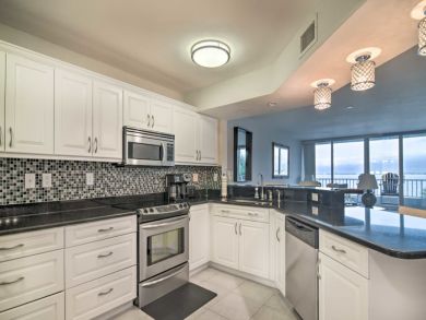 St. Petersburg Home 933859