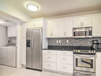 St. Petersburg Home 933859