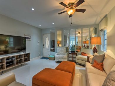 Hollywood Home 933867 Hollywood Home 933867
