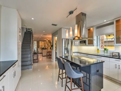 Hollywood Home 933867 Hollywood Home 933867