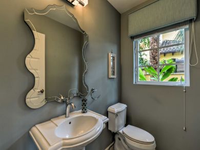 Hollywood Home 933867 Hollywood Home 933867