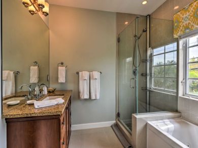 Hollywood Home 933867 Hollywood Home 933867