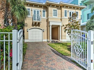 Hollywood Home 933867 Hollywood Home 933867