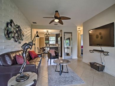 Hollywood Home 933870