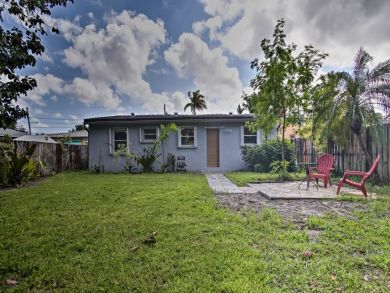 Hollywood Home 933870