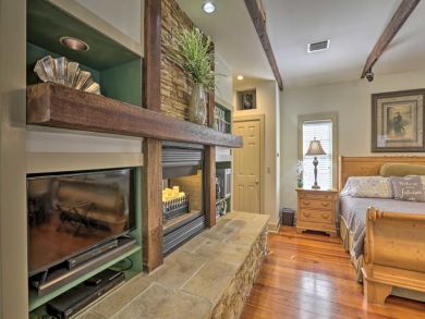 Other Cities  Florida Home 933876