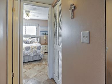 Treasure Island Home 933881 Treasure Island Home 933881