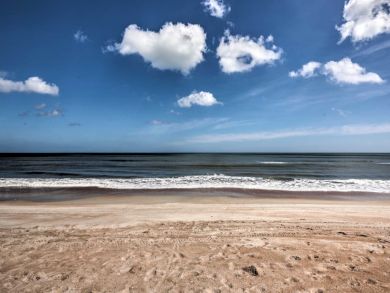 Daytona Beach Home 933914
