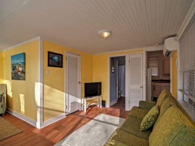 Treasure Island Home 933916 Treasure Island Home 933916
