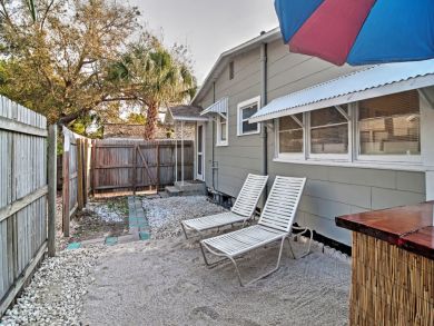 Treasure Island Home 933916 Treasure Island Home 933916