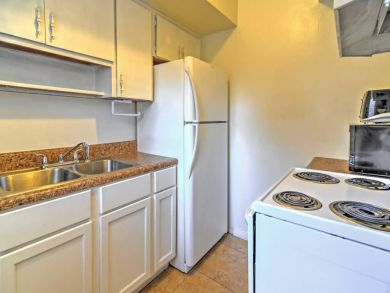 St. Petersburg Home 933917 St. Petersburg Home 933917