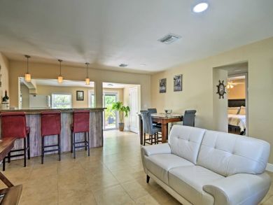 Naples Home 933918