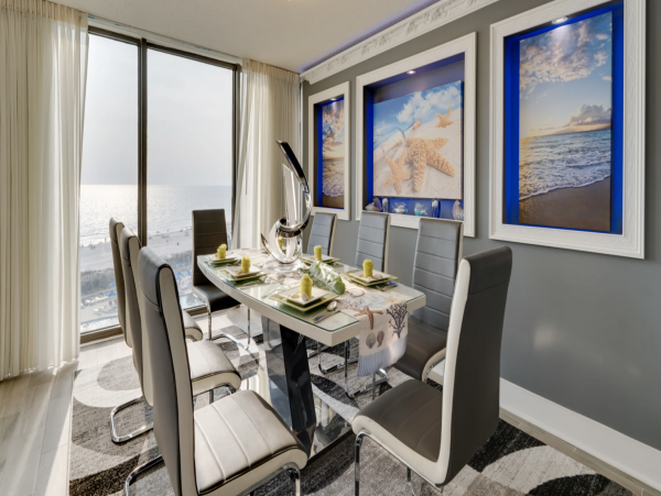 Contemporary Chic Beachfront Condo Three bedroom