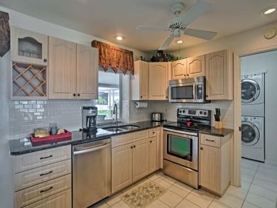 Cape Coral Home 933935
