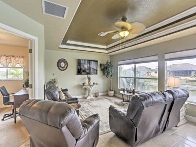 Cape Coral Home 933955 Cape Coral Home 933955