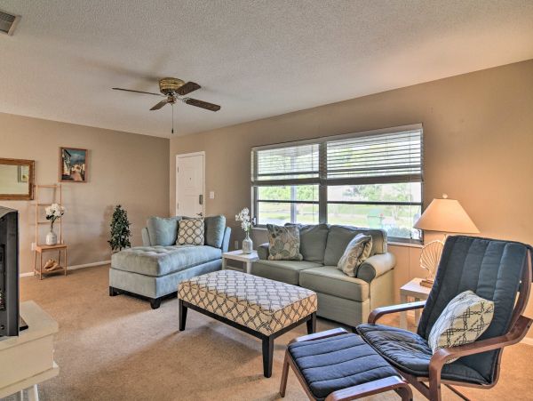 Charming 2 Bedroom Home on Bradenton Sleeps 7 Guests
