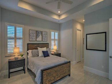 Naples Home 933965
