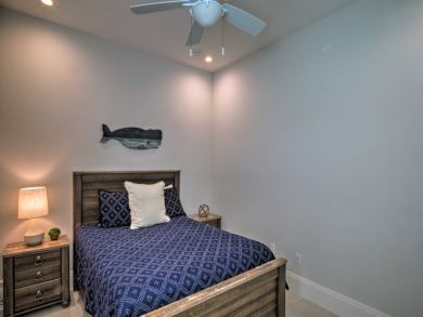 Naples Home 933965