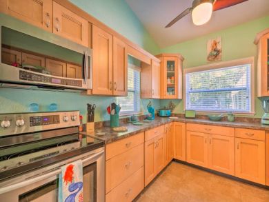Other Cities  Florida Home 933974