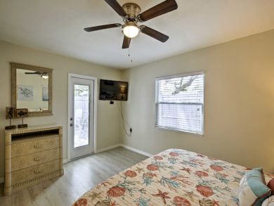 St. Petersburg Home 933980
