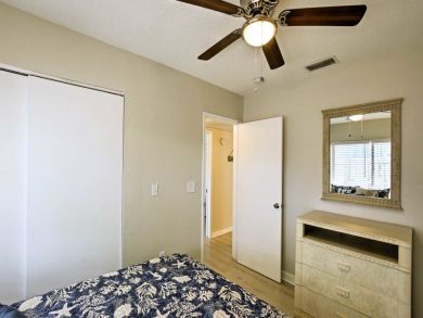 St. Petersburg Home 933980