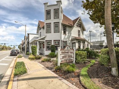 Daytona Beach Home 933992