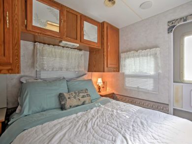 Hollywood Home 933996 Hollywood Home 933996