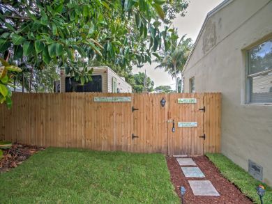 Hollywood Home 933996 Hollywood Home 933996