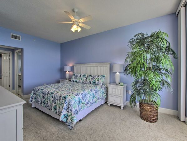Gulf Front Two Bedroom Tastefully Decorated Condo in Panama City Beach