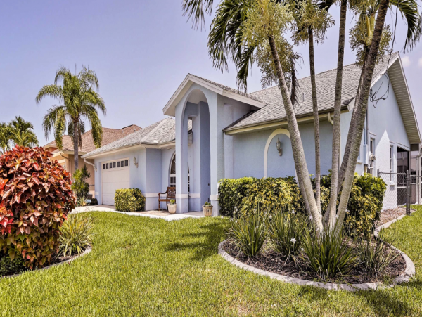 Beautiful Cape Coral Vacation Home with Dock & Pool