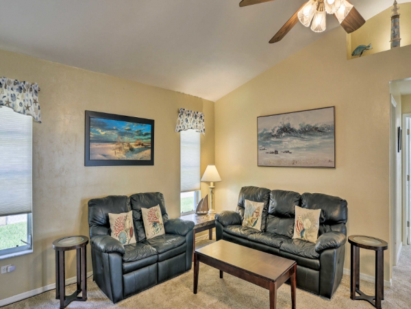 Beautiful Cape Coral Vacation Home with Dock & Pool