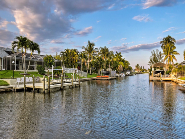 Beautiful Cape Coral Vacation Home with Dock & Pool