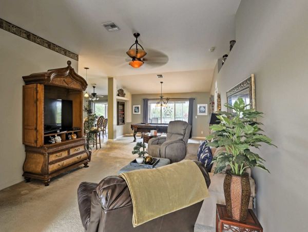 Gorgeous Vacation Home in Cape Coral with Pool and Boat Dock
