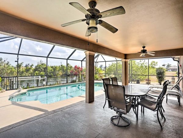 Gorgeous Vacation Home in Cape Coral with Pool and Boat Dock