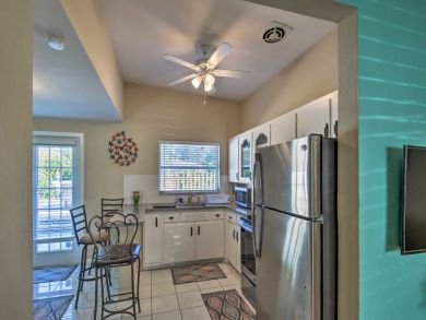 St. Petersburg Home 934094
