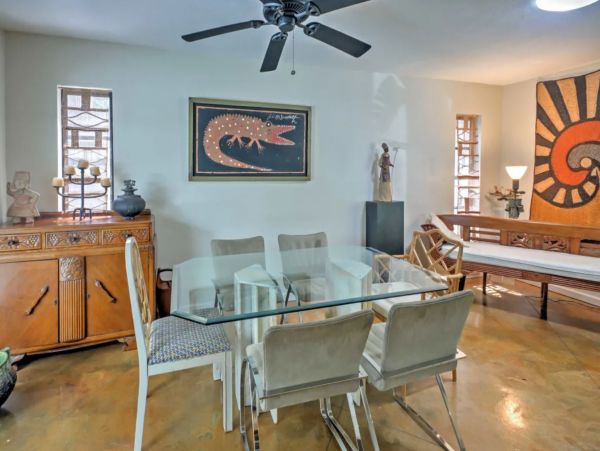 Two Bedroom Vacation Home in Sarasota Sleeps 4