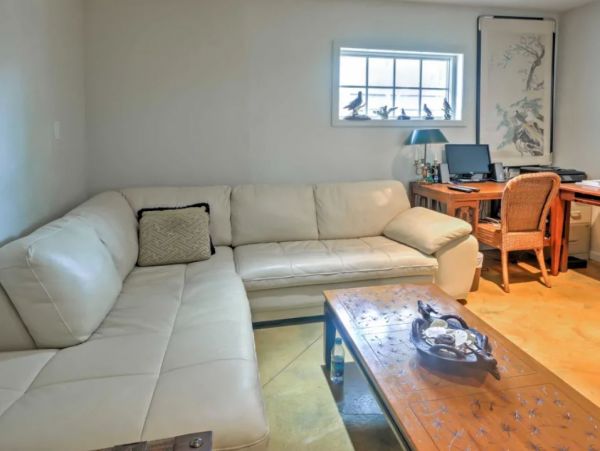 Two Bedroom Vacation Home in Sarasota Sleeps 4