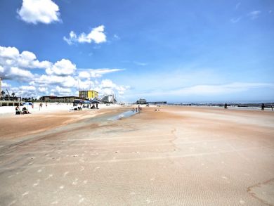 Daytona Beach Home 934174