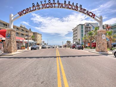 Daytona Beach Home 934174
