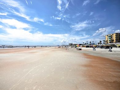 Daytona Beach Home 934174