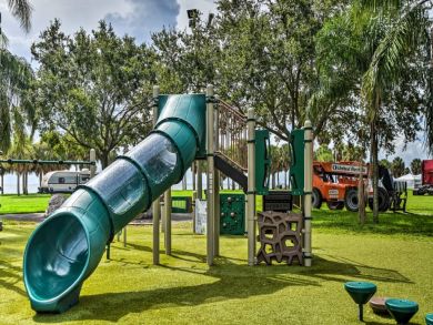 St. Petersburg Home 934321