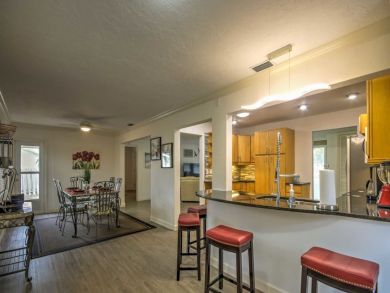 Charming Pool Home for Rent on Sarasota Sleeps 4 Guests Charming Pool Home for Rent on Sarasota Sleeps 4 Guests
