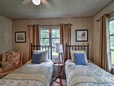 Other Cities  Florida Home 934372