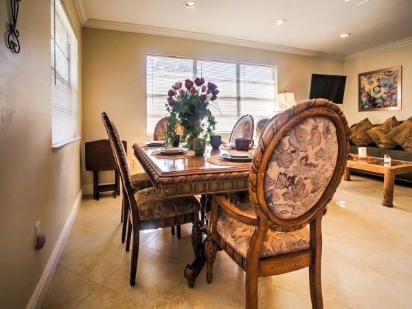 Close to Beach Three Bedroom Vacation Rental in Naples